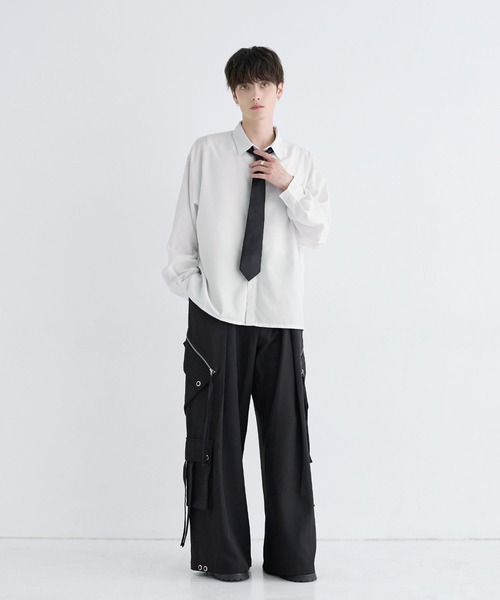 LILL(リル)の「ルースシルエットサイドスリットウールミックスレギュラーシャツ(シャツ/ブラウス・メンズ・サックスブルー/チャコール/ホワイト・L/M/S/XL)」の8枚目の写真