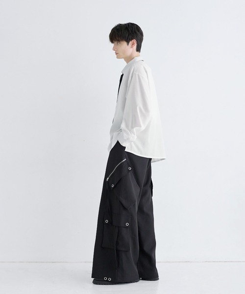 LILL(リル)の「ルースシルエットサイドスリットウールミックスレギュラーシャツ(シャツ/ブラウス・メンズ・サックスブルー/チャコール/ホワイト・L/M/S/XL)」の9枚目の写真