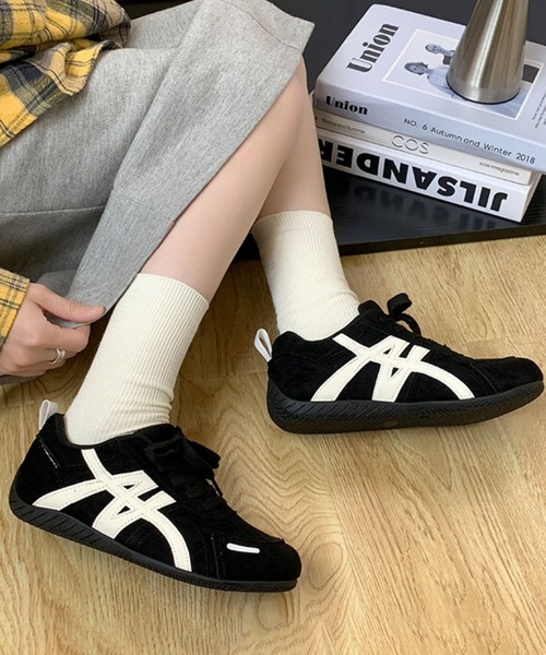 FREE STYLISTS(フリー スタイリスト)の「【Y2Kガーリー】 レトロカラーのヴィンテージ風スニーカー(スニーカー・レディース・ブラック・M/S/XL/L)」の11枚目の写真