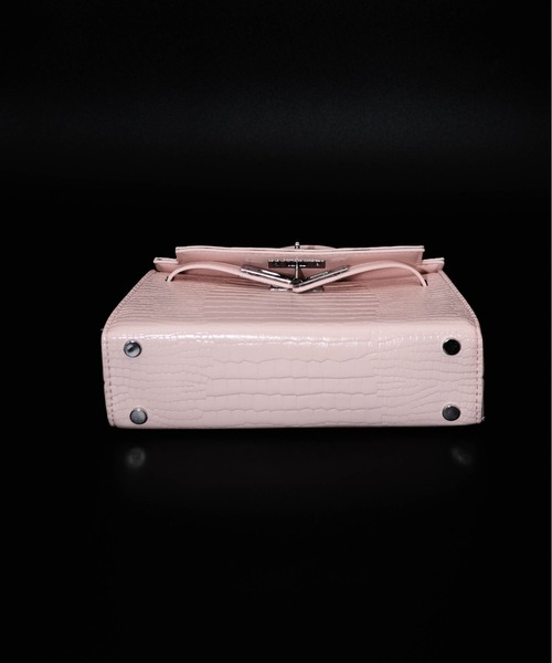 Carmelo(カーメロ)の「Lock Mini Croco Bag / ミニクロコエンボスバッグ(ショルダーバッグ・レディース・ピンク/ホワイト・FREE)」の6枚目の写真