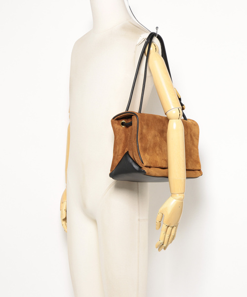 MARC JACOBS（マークジェイコブス）の「SUEDE DUAL SHOULDER BAG/ザ スエード デュアル バッグ ショルダー ラージ（ショルダーバッグ・レディース・ブラウン・ONE SIZE）」の12枚目の写真