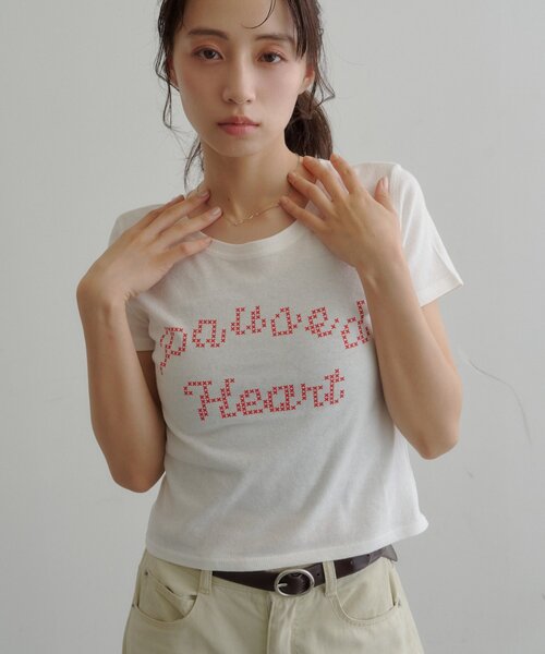 Kastane（カスタネ）の「【7.18(土)12:00発売/S.Mサイズ展開】ピクセルロゴTEE（Tシャツ/カットソー・レディース・ホワイト/ブラウン/イエロー/グレー・MEDIUM/SMALL）」の16枚目の写真