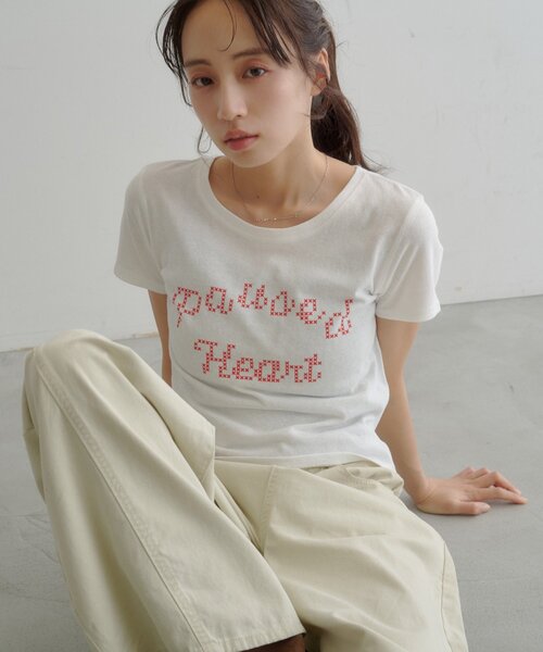 Kastane（カスタネ）の「【7.18(土)12:00発売/S.Mサイズ展開】ピクセルロゴTEE（Tシャツ/カットソー・レディース・ホワイト/ブラウン/イエロー/グレー・MEDIUM/SMALL）」の17枚目の写真