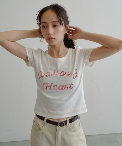 Kastane（カスタネ）の「【7.18(土)12:00発売/S.Mサイズ展開】ピクセルロゴTEE（Tシャツ/カットソー・レディース・ホワイト/ブラウン/イエロー/グレー・MEDIUM/SMALL）」の19枚目の写真