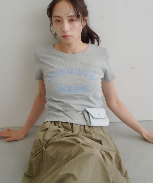 Kastane（カスタネ）の「【7.18(土)12:00発売/S.Mサイズ展開】ピクセルロゴTEE（Tシャツ/カットソー・レディース・ホワイト/ブラウン/イエロー/グレー・MEDIUM/SMALL）」の14枚目の写真