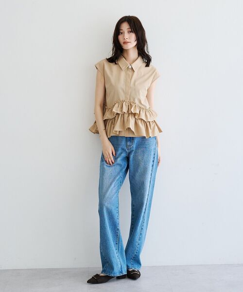 YECCA VECCA(イェッカヴェッカ)の「ビジュー釦ラッフルブラウス(シャツ/ブラウス・レディース・ブラック/テラコッタ/ベージュ・FREE)」の20枚目の写真
