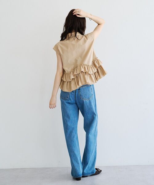 YECCA VECCA(イェッカヴェッカ)の「ビジュー釦ラッフルブラウス(シャツ/ブラウス・レディース・ブラック/テラコッタ/ベージュ・FREE)」の22枚目の写真