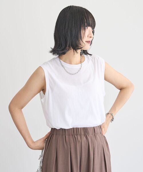 Green Parks(グリーンパークス)の「シアーノースリーブプルオーバー(Tシャツ/カットソー・レディース・ブルー/ブラウン/オフホワイト/ブラック・FREE)」の1枚目の写真