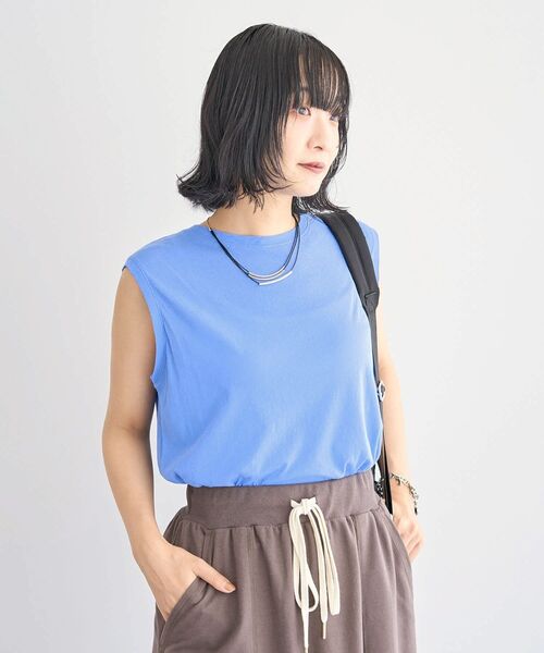 Green Parks(グリーンパークス)の「シアーノースリーブプルオーバー(Tシャツ/カットソー・レディース・ブルー/ブラウン/オフホワイト/ブラック・FREE)」の4枚目の写真