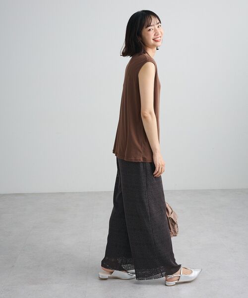 Green Parks(グリーンパークス)の「シアーノースリーブプルオーバー(Tシャツ/カットソー・レディース・ブルー/ブラウン/オフホワイト/ブラック・FREE)」の6枚目の写真
