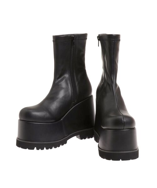 EVRIS(エヴリス)の「フェイクレザープラットフォームブーツ(ブーツ・レディース・ブラック/ブラウン・LARGE/MEDIUM/SMALL)」の8枚目の写真