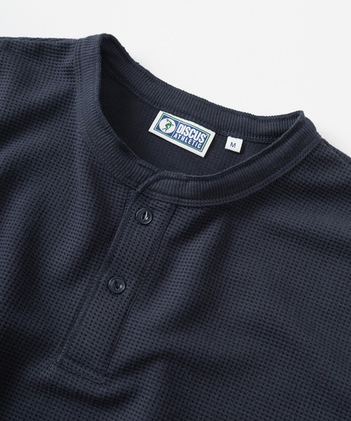 DISCUS（ディスカス）の「【71】【DISCUS/ディスカス】無地 ワッフル ヘンリーネック  ロングスリーブ Tシャツ/サーマル/ロンT/インナー/ユニセックス/レディース/メンズ（Tシャツ/カットソー・メンズ・グリーン/アイボリー/ネイビー/ブラック・M/L/XL）」の13枚目の写真