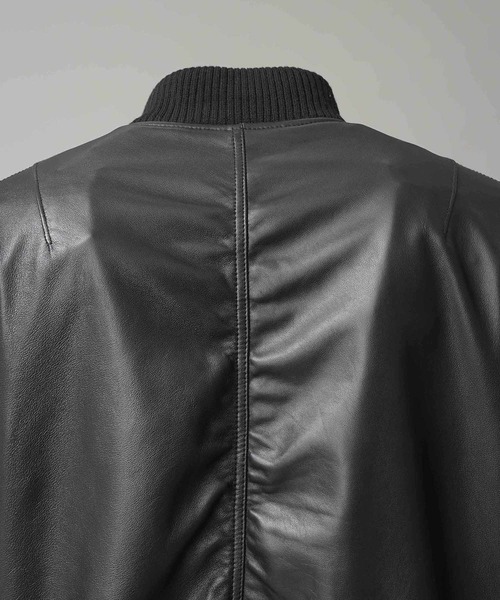 MAISON SPECIAL(メゾンスペシャル)の「《UNISEX》Sheep Leather Prime-Over MA-1/シープレザープライムオーバーMA-1【MAISON SPECIAL/メゾンスペシャル】(MA-1・メンズ・ブラック/ダークブラック・0/1/2)」の19枚目の写真