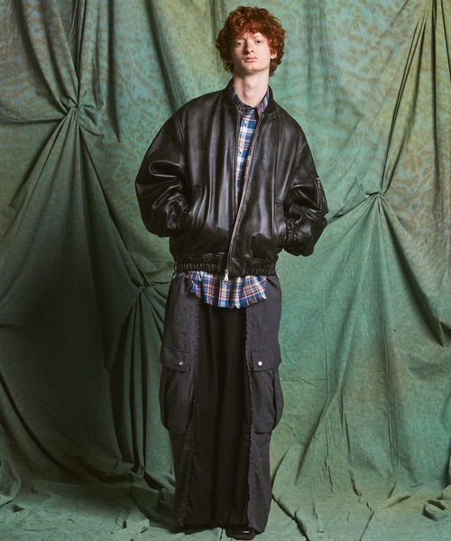 MAISON SPECIAL(メゾンスペシャル)の「《UNISEX》Sheep Leather Prime-Over MA-1/シープレザープライムオーバーMA-1【MAISON SPECIAL/メゾンスペシャル】(MA-1・メンズ・ブラック/ダークブラック・0/1/2)」の4枚目の写真