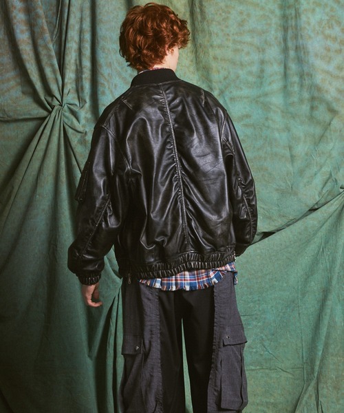 MAISON SPECIAL(メゾンスペシャル)の「《UNISEX》Sheep Leather Prime-Over MA-1/シープレザープライムオーバーMA-1【MAISON SPECIAL/メゾンスペシャル】(MA-1・メンズ・ブラック/ダークブラック・0/1/2)」の10枚目の写真