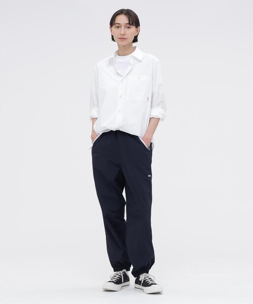 MHL.(エムエイチエル)の「MHL. UTILITY WEAR PIECE DYED COTTON POPLIN SHIRT(シャツ/ブラウス・レディース・ホワイト・SMALL/MEDIUM/LARGE)」の2枚目の写真
