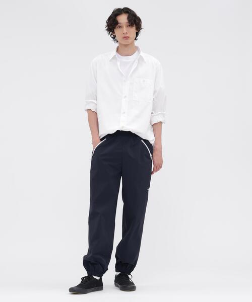 MHL.(エムエイチエル)の「MHL. UTILITY WEAR PIECE DYED COTTON POPLIN SHIRT(シャツ/ブラウス・レディース・ホワイト・SMALL/MEDIUM/LARGE)」の6枚目の写真