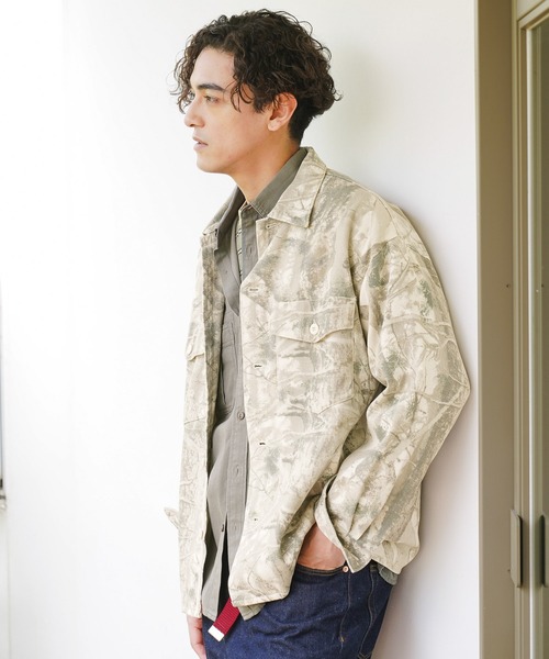 BAYFLOW(ベイフロー)の「フェードカモアソートシャツ(シャツ/ブラウス・メンズ・カーキ/アイボリー/チャコール・MEDIUM/LARGE)」の2枚目の写真