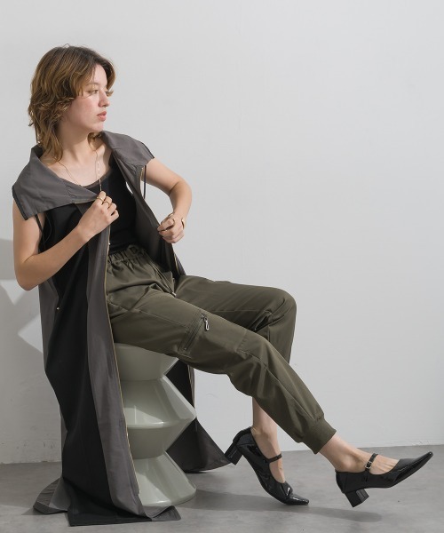Material（Avenue）（マテリアル）の「【Material】圧縮ツイル ドロストウエスト ワークポケット リブ裾 ジョガー パンツ（カーゴパンツ・レディース・ピンクベージュ/ダークカーキ/ブラック・FREE）」の17枚目の写真