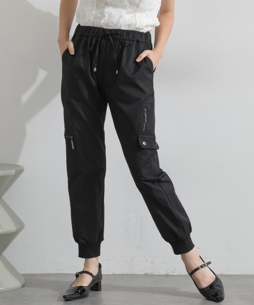 Material（Avenue）（マテリアル）の「【Material】圧縮ツイル ドロストウエスト ワークポケット リブ裾 ジョガー パンツ（カーゴパンツ・レディース・ピンクベージュ/ダークカーキ/ブラック・FREE）」の18枚目の写真