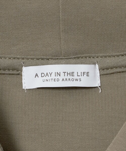 A DAY IN THE LIFE UNITED ARROWS(アデイインザライフユナイテッドアローズ)の「ダンボールニット ダブルジップパーカー <A DAY IN THE LIFE>(カーディガン/ボレロ・レディース・モカ/グレー系/ネイビー・FREE)」の14枚目の写真