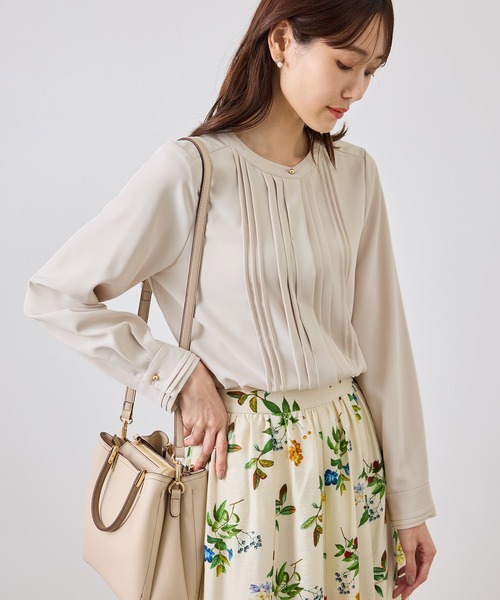 ROPE' PICNIC(ロペピクニック)の「【WEB限定】フロントピンタックブラウス 通勤 お仕事(シャツ/ブラウス・レディース・サックスブルー/チャコールグレー/ホワイト/ベージュ・L/M)」の3枚目の写真
