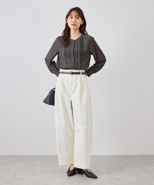 ROPE' PICNIC(ロペピクニック)の「【WEB限定】フロントピンタックブラウス 通勤 お仕事(シャツ/ブラウス・レディース・サックスブルー/チャコールグレー/ホワイト/ベージュ・L/M)」の6枚目の写真