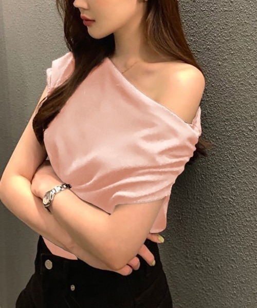 Miniministore(ミニミニストア)の「オフショルダーTシャツ カットソー 半袖(Tシャツ/カットソー・レディース・イエロー/ブラック/ワインレッド/ピンク/ホワイト・FREE)」の18枚目の写真