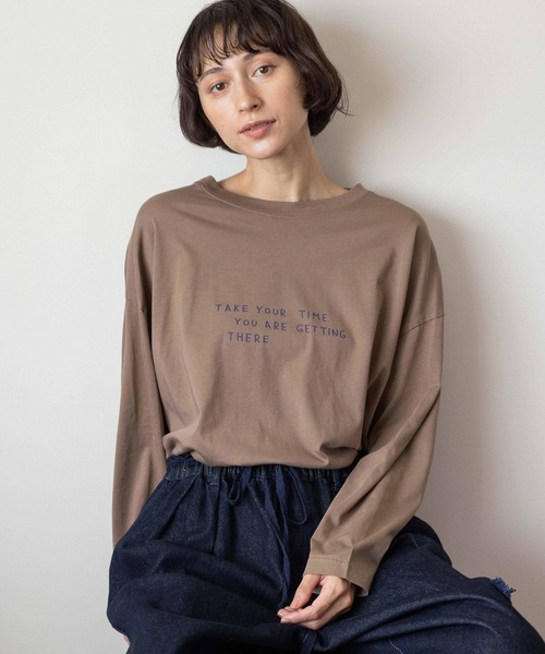 studio CLIP(スタディオクリップ)の「《natural by clip》シルキーバイオロゴロングスリーブTシャツ(Tシャツ/カットソー・レディース・モカ/ホワイト/チャコールグレー・FREE)」の3枚目の写真