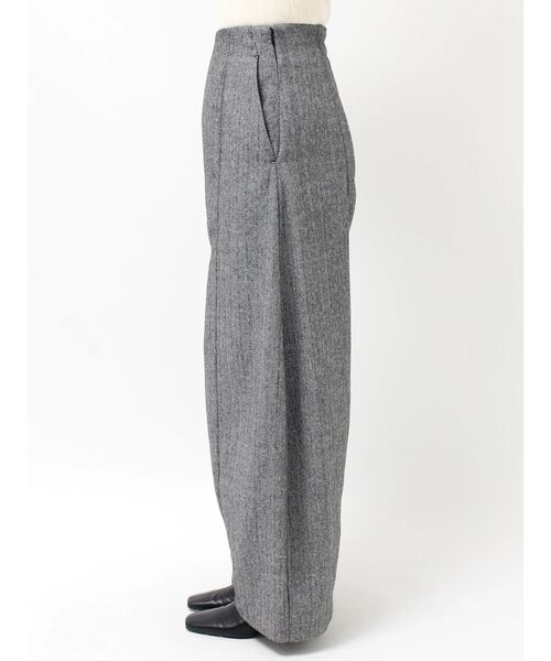 LAGUNAMOON(ラグナムーン)の「ハイウエストテクスチャーバレルパンツ(その他パンツ・レディース・ブラウン/ブラック・MEDIUM/SMALL)」の9枚目の写真
