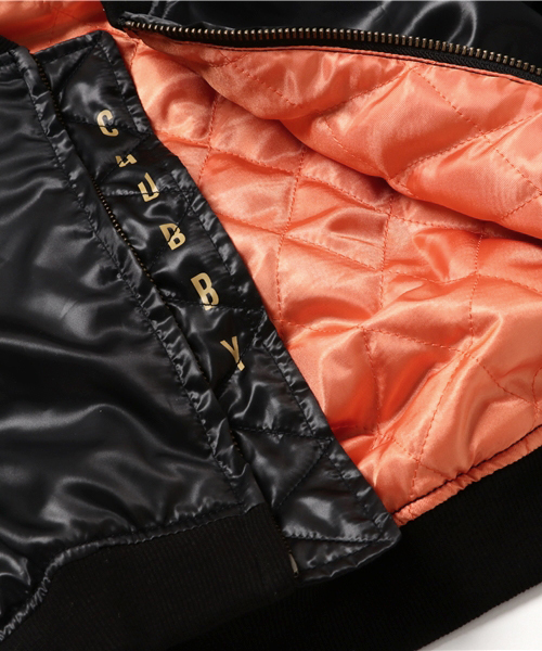 CHUBBYGANG（チャビーギャング）の「シープボア切り替えMA-1ブルゾン（MA-1・キッズ・ブラック・130/160/150/120/140/110/100）」の8枚目の写真