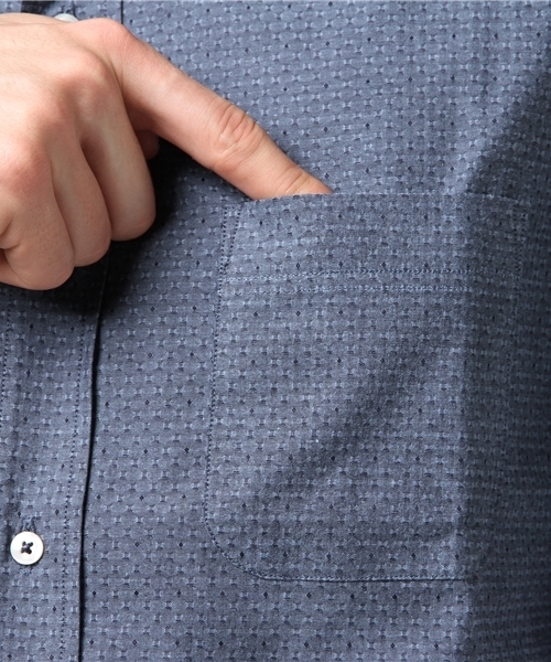MEN'S BIGI（メンズビギ）の「7分袖 コットン×リネンシャツ/ストレッチ素材（シャツ/ブラウス・メンズ・ホワイト/サックスブルー・L/M/S）」の5枚目の写真