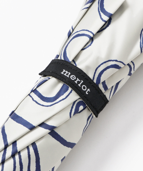 MERLOT（メルロー）の「お！野菜柄　晴雨兼用傘000-2742（長傘・レディース・ピンク/ブラック/ベージュ/ネイビー・FREE）」の7枚目の写真