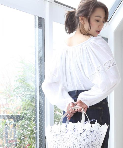 coen(コーエン)の「【Market】スキッパー レースブラウス(WEB限定カラー:ブラック・イエロー)(シャツ/ブラウス・レディース・ホワイト/ベージュ/ライラック/ブラック/イエロー・FREE)」の2枚目の写真