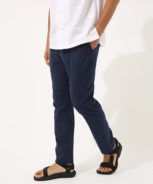 AZUL by moussy(アズールバイマウジー)の「リネンレーヨンストレッチアンクルパンツ(その他パンツ・メンズ・ブルー系その他・SMALL/MEDIUM/LARGE)」の2枚目の写真