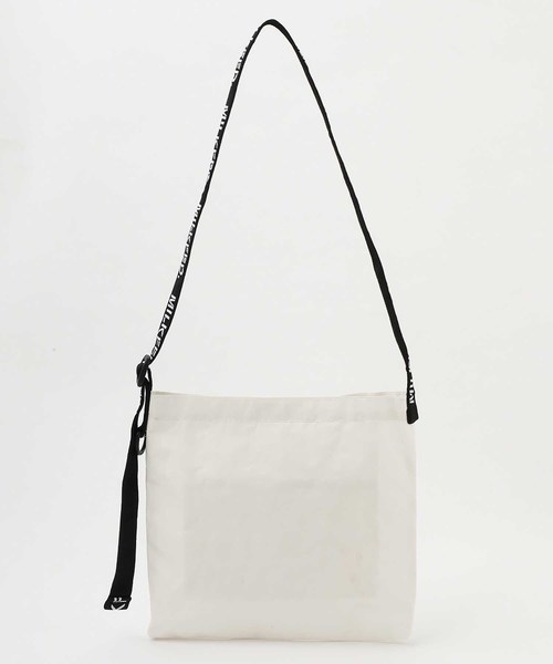 MILKFED.(ミルクフェド)の「LOGO TAPE SACOCHE(ショルダーバッグ・レディース・ホワイト/ブラック・ONE SIZE)」の5枚目の写真