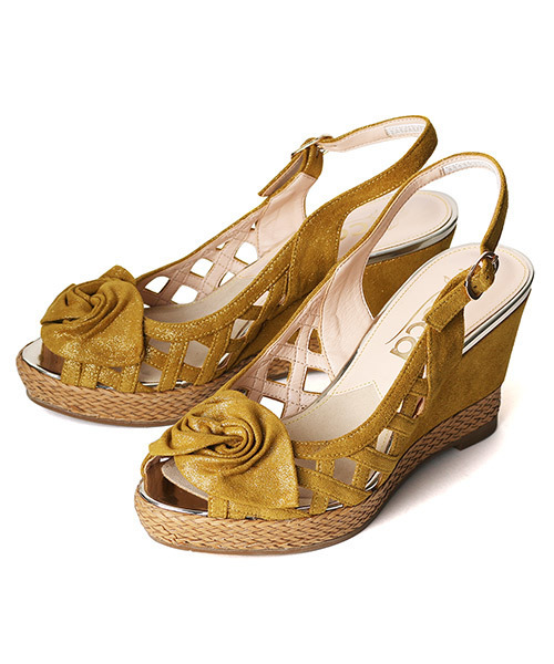coca(ANDEX shoes product)(コカ)の「coca/コカ お花モチーフ バックストラップ ウェッジヒールサンダル 119015(サンダル・レディース・ベージュ/レッド/イエロー・22.5cm/23.5cm/24.5cm/23.0cm/24.0cm/22.0cm)」の4枚目の写真