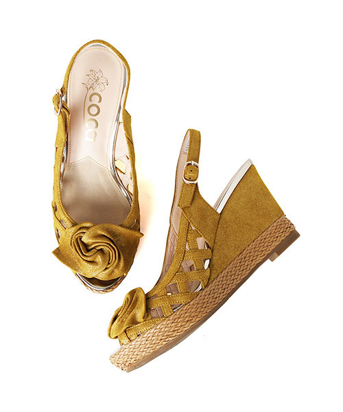 coca(ANDEX shoes product)(コカ)の「coca/コカ お花モチーフ バックストラップ ウェッジヒールサンダル 119015(サンダル・レディース・ベージュ/レッド/イエロー・22.5cm/23.5cm/24.5cm/23.0cm/24.0cm/22.0cm)」の5枚目の写真