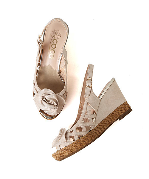 coca(ANDEX shoes product)(コカ)の「coca/コカ お花モチーフ バックストラップ ウェッジヒールサンダル 119015(サンダル・レディース・ベージュ/レッド/イエロー・22.5cm/23.5cm/24.5cm/23.0cm/24.0cm/22.0cm)」の11枚目の写真