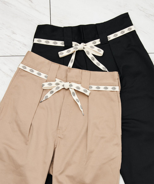 Dickies(ディッキーズ)の「【Dickies ディッキーズ】 タック入り無地ストレッチハイウエストストレートイージーパンツ(フルレングス)(チノパンツ・レディース・ブラック/アーミー・36/34/32/30/28)」の6枚目の写真