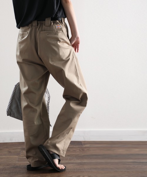 Dickies(ディッキーズ)の「【Dickies ディッキーズ】 タック入り無地ストレッチハイウエストストレートイージーパンツ(フルレングス)(チノパンツ・レディース・ブラック/アーミー・36/34/32/30/28)」の19枚目の写真