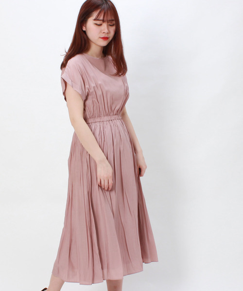 TRUDEA(トルディア)の「モイストサテン マキシワンピース(ワンピース・レディース・ブラック/ネイビー/カーキ/ピンク/シルバー/ゴールド/ブルー・MEDIUM/LARGE)」の5枚目の写真