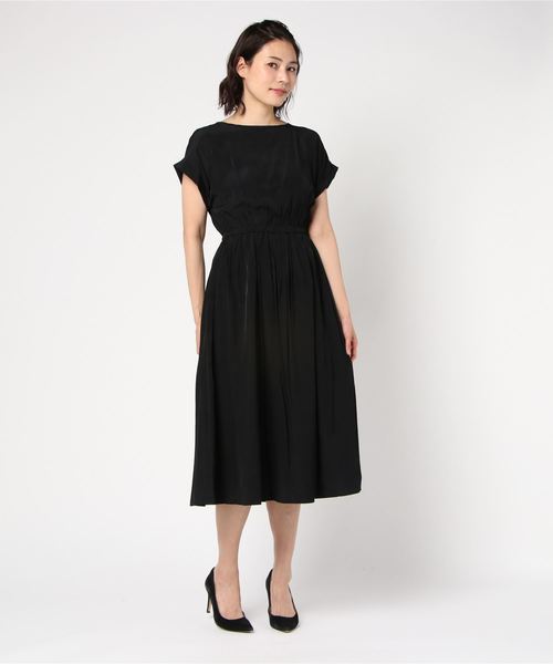 TRUDEA(トルディア)の「モイストサテン マキシワンピース(ワンピース・レディース・ブラック/ネイビー/カーキ/ピンク/シルバー/ゴールド/ブルー・MEDIUM/LARGE)」の12枚目の写真