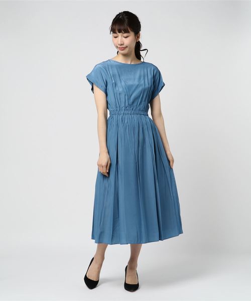 TRUDEA(トルディア)の「モイストサテン マキシワンピース(ワンピース・レディース・ブラック/ネイビー/カーキ/ピンク/シルバー/ゴールド/ブルー・MEDIUM/LARGE)」の15枚目の写真