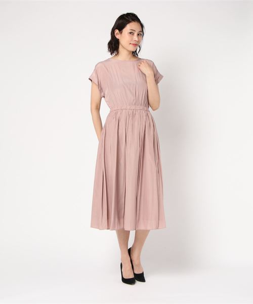 TRUDEA(トルディア)の「モイストサテン マキシワンピース(ワンピース・レディース・ブラック/ネイビー/カーキ/ピンク/シルバー/ゴールド/ブルー・MEDIUM/LARGE)」の14枚目の写真