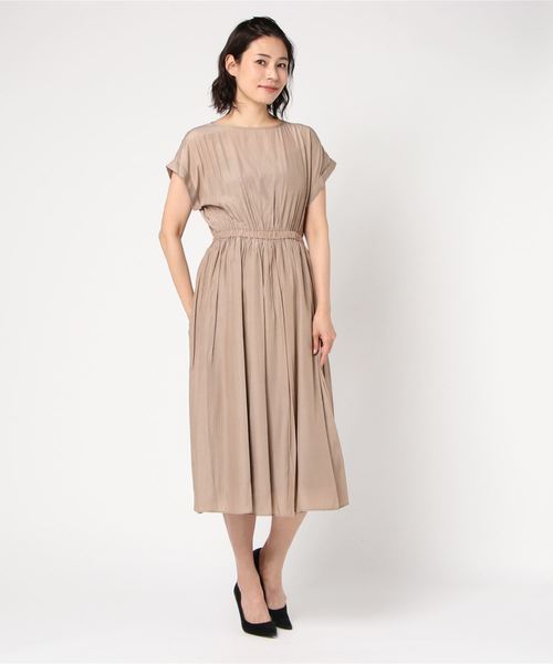 TRUDEA(トルディア)の「モイストサテン マキシワンピース(ワンピース・レディース・ブラック/ネイビー/カーキ/ピンク/シルバー/ゴールド/ブルー・MEDIUM/LARGE)」の11枚目の写真