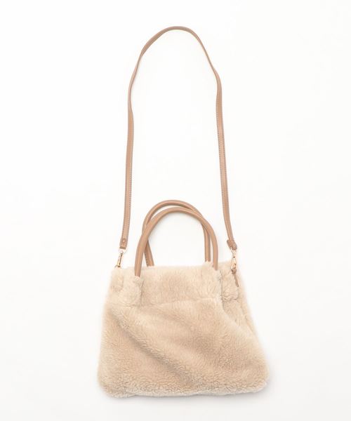fifth(フィフス)の「フェイクムートンリバーシブルバッグ(ショルダーバッグ・レディース・アイボリー/ベージュ・FREE)」の6枚目の写真