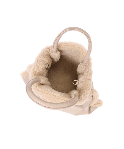 fifth(フィフス)の「フェイクムートンリバーシブルバッグ(ショルダーバッグ・レディース・アイボリー/ベージュ・FREE)」の20枚目の写真