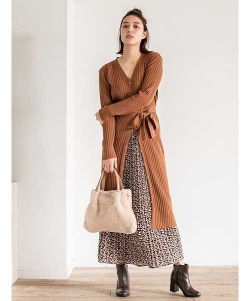 fifth(フィフス)の「フェイクムートンリバーシブルバッグ(ショルダーバッグ・レディース・アイボリー/ベージュ・FREE)」の12枚目の写真