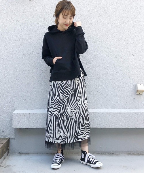 PICCIN（ピッチン）の「バックフリルフーディー（パーカー・レディース・ブラック/ベージュ/サックスブルー・M）」の9枚目の写真